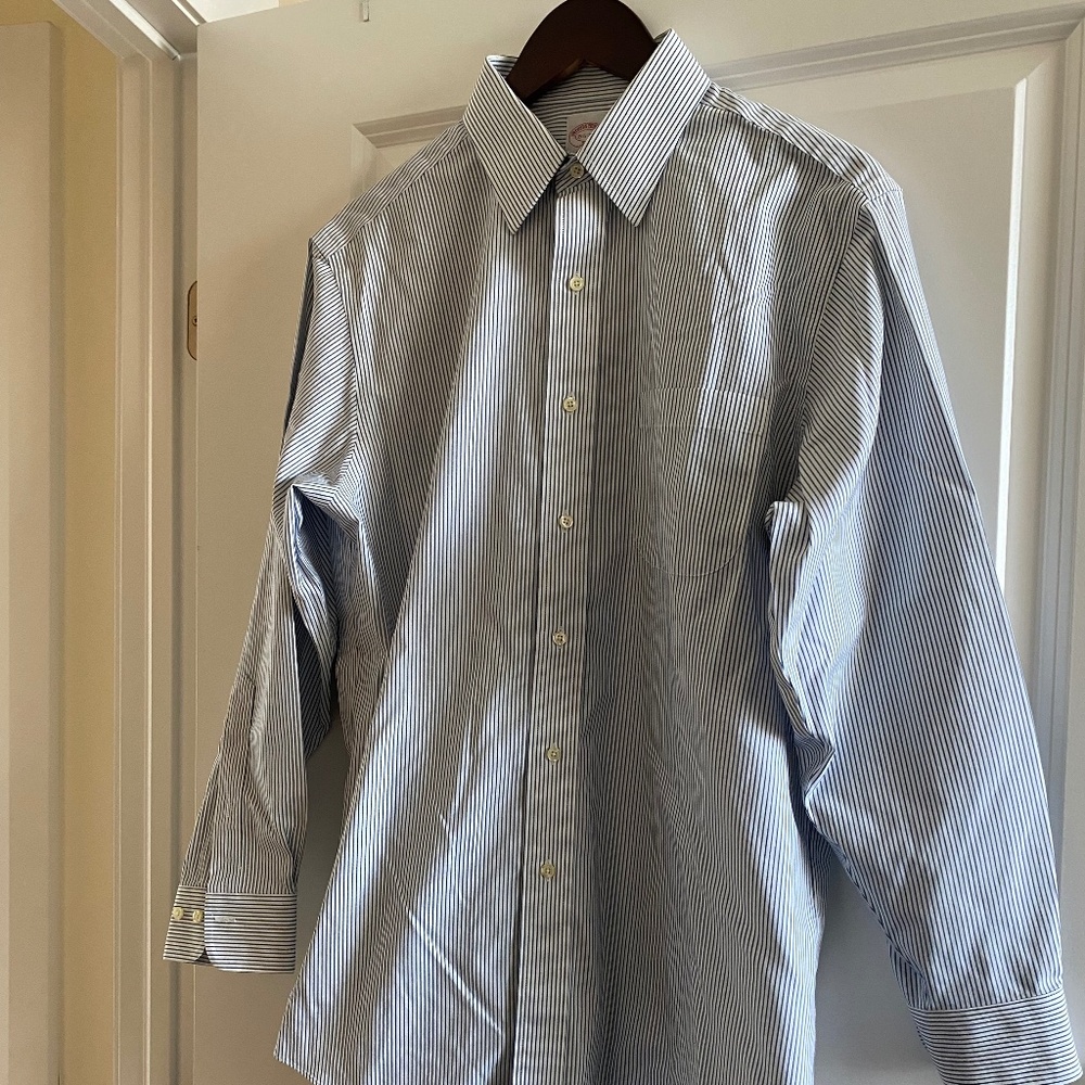Brooks Brothers 346 Navy & White Pinstripe Shirt Size 15 1/2-2/3